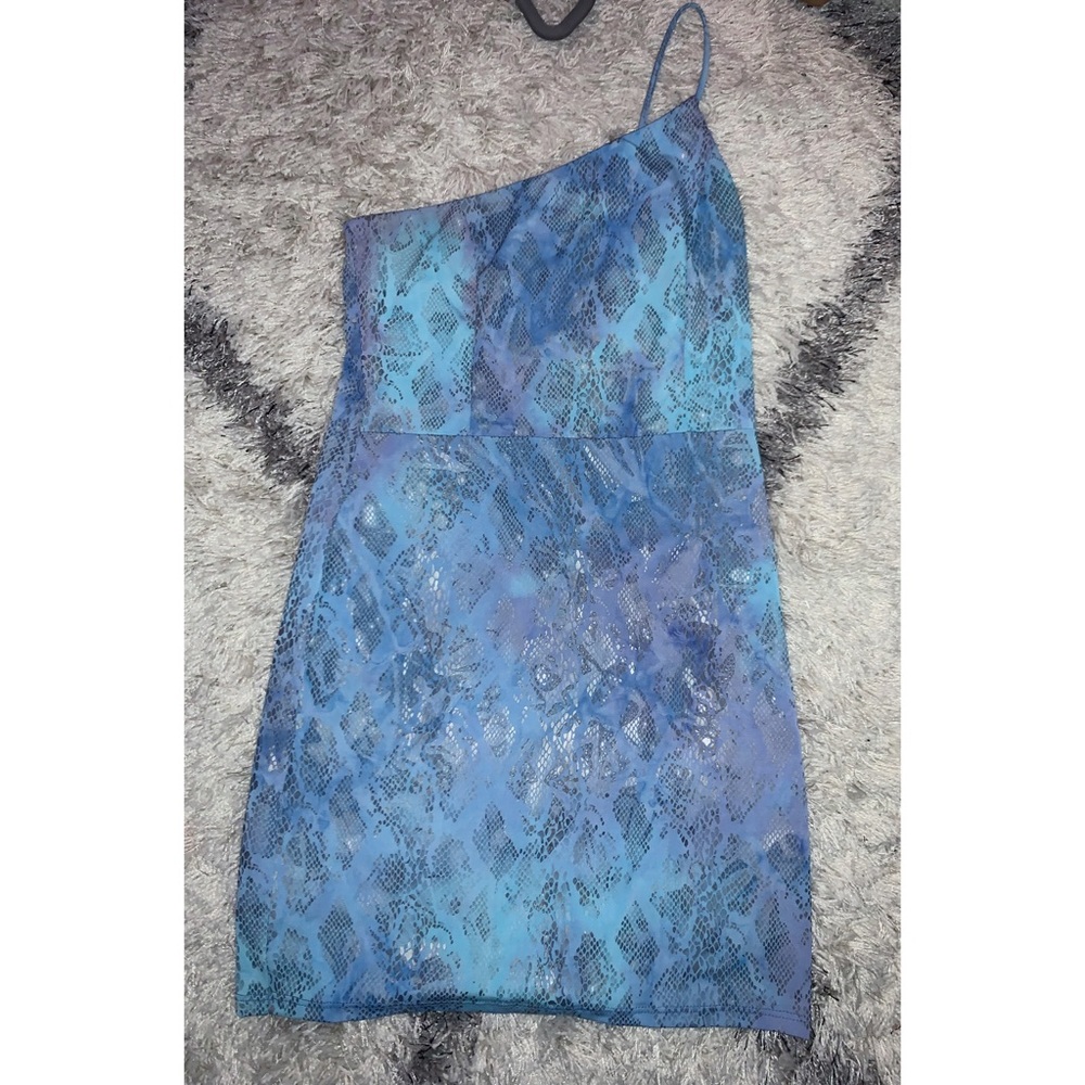 One-shoulder mini dress